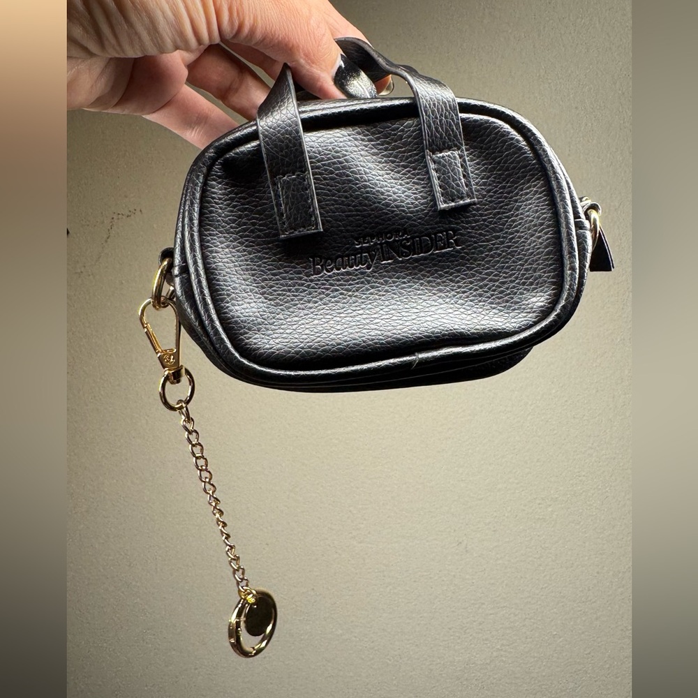 SEPHORA Beauty Insider key holder/small pouch. NWOT. Black.